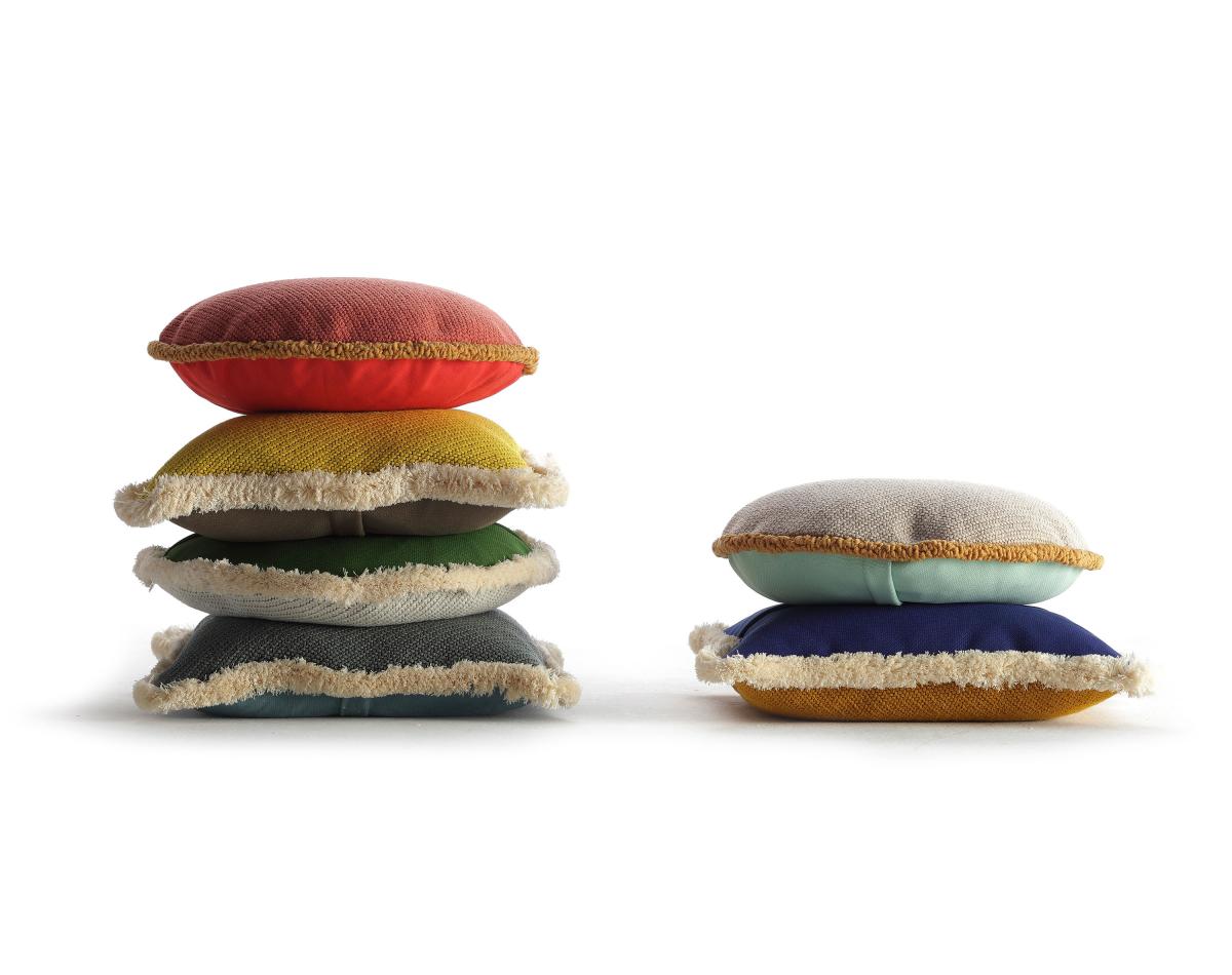 Подушка Bang!