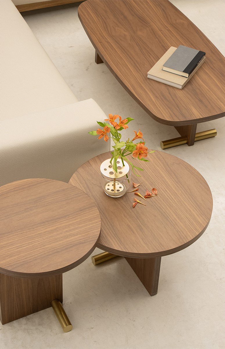 Столик Nova 3 орех-латунный металл