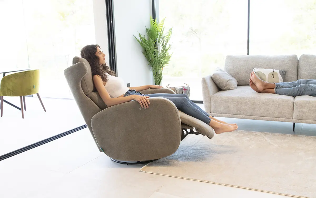 Кресло-реклайнер Kim Powerlift отделка Lyon 206