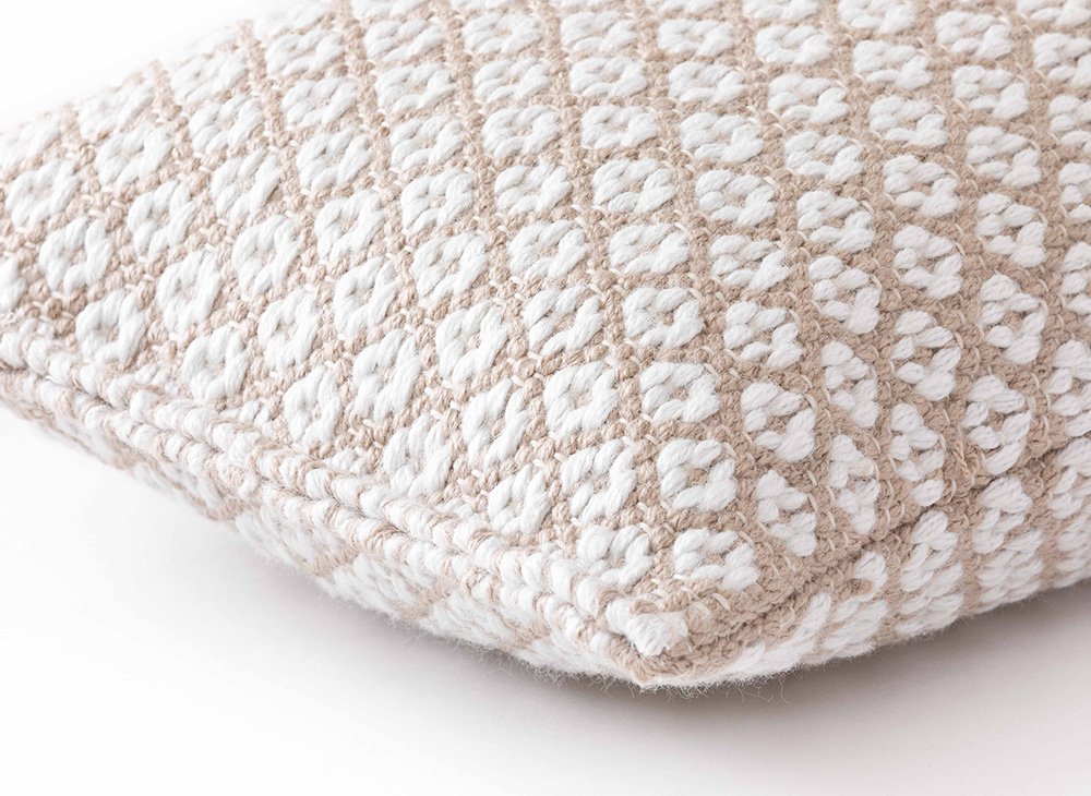 Подушка декоративная Nomad Tuareg white