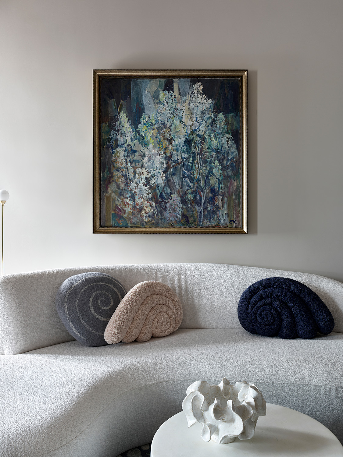 Квартира с атмосферой истории и искусства на Большой Никитской 31. Проект Ольги Айсиной