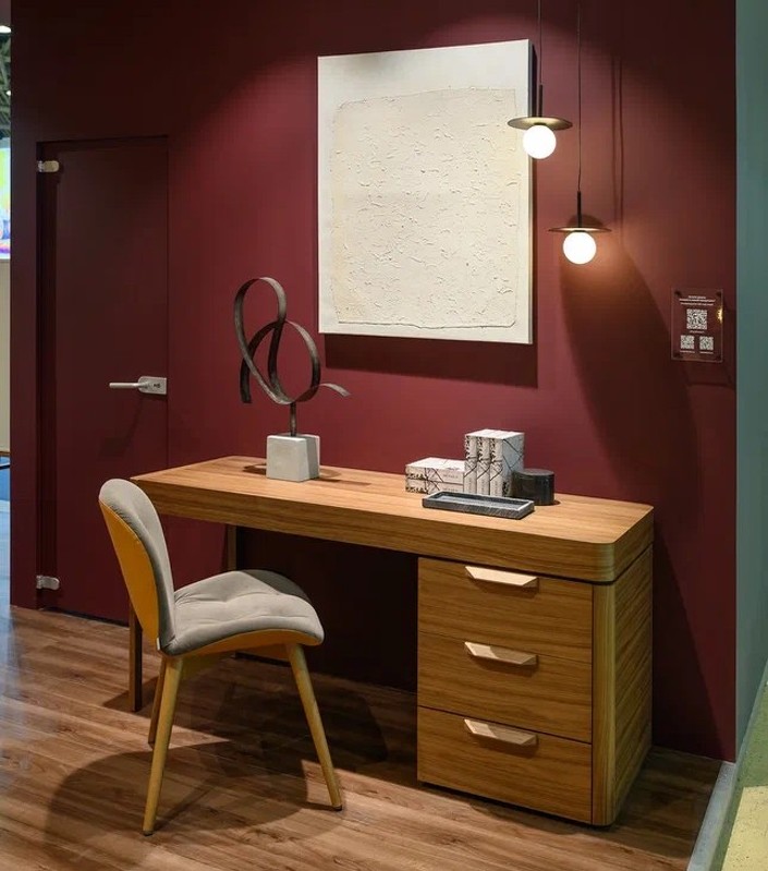 Письменный стол RONDA отделка шпон ореха F