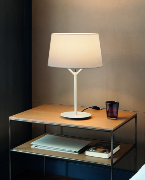 Настольная лампа Jerry Ø35 белый/бежевый абажур