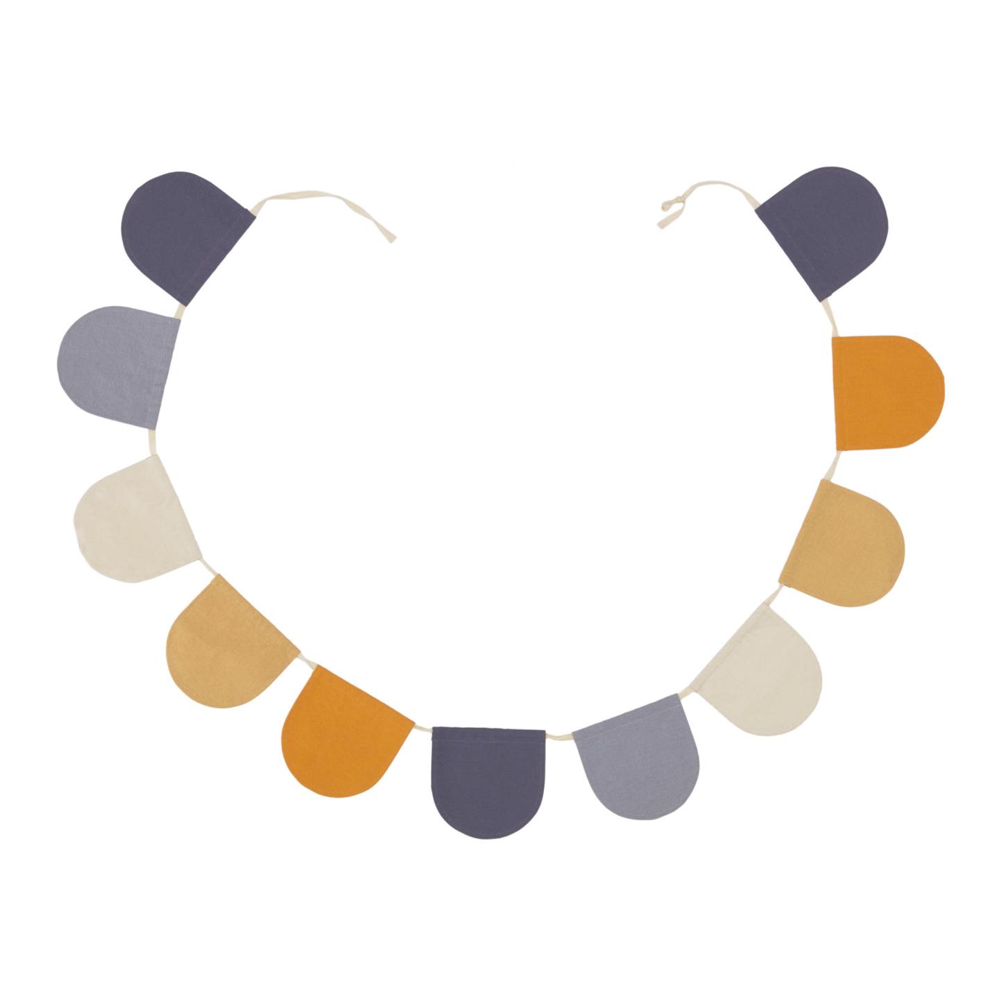 Подвесной декор Nami в виде флажков разноцветный из 100% органического хлопка (GOTS)