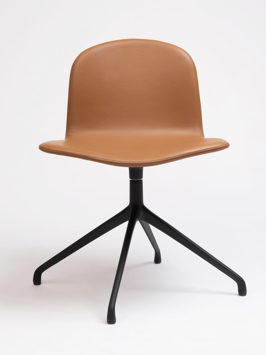 Стул поворотный Bob XL