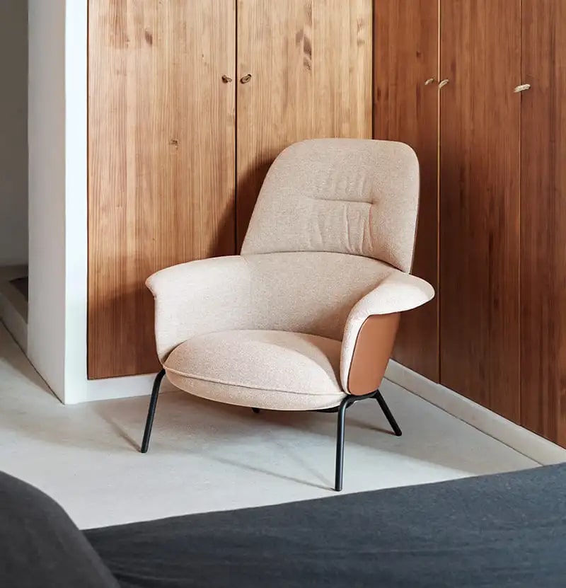 Кресло Ulis High с металлическими ножками 2151