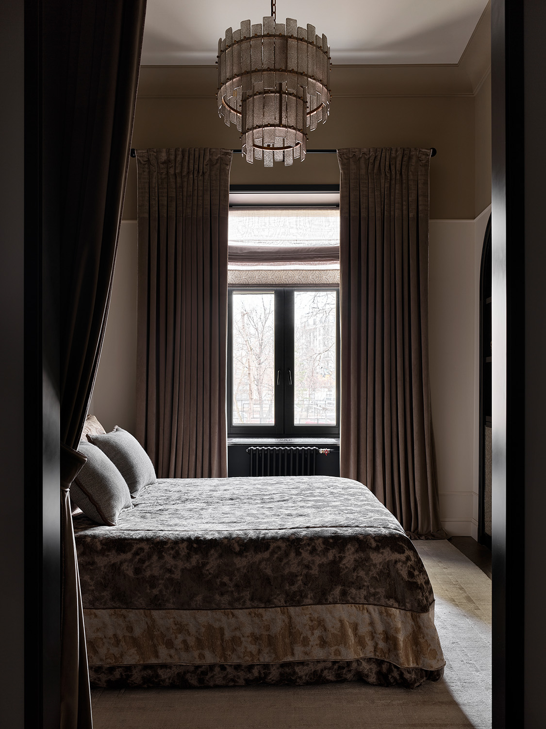 Квартира с атмосферой истории и искусства на Большой Никитской 31. Проект Ольги Айсиной