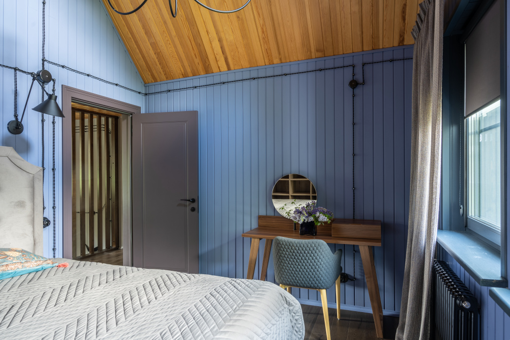 Проект Ирины Татарниковой «Дом в Звенигороде» с мебелью и светом Barcelona Design