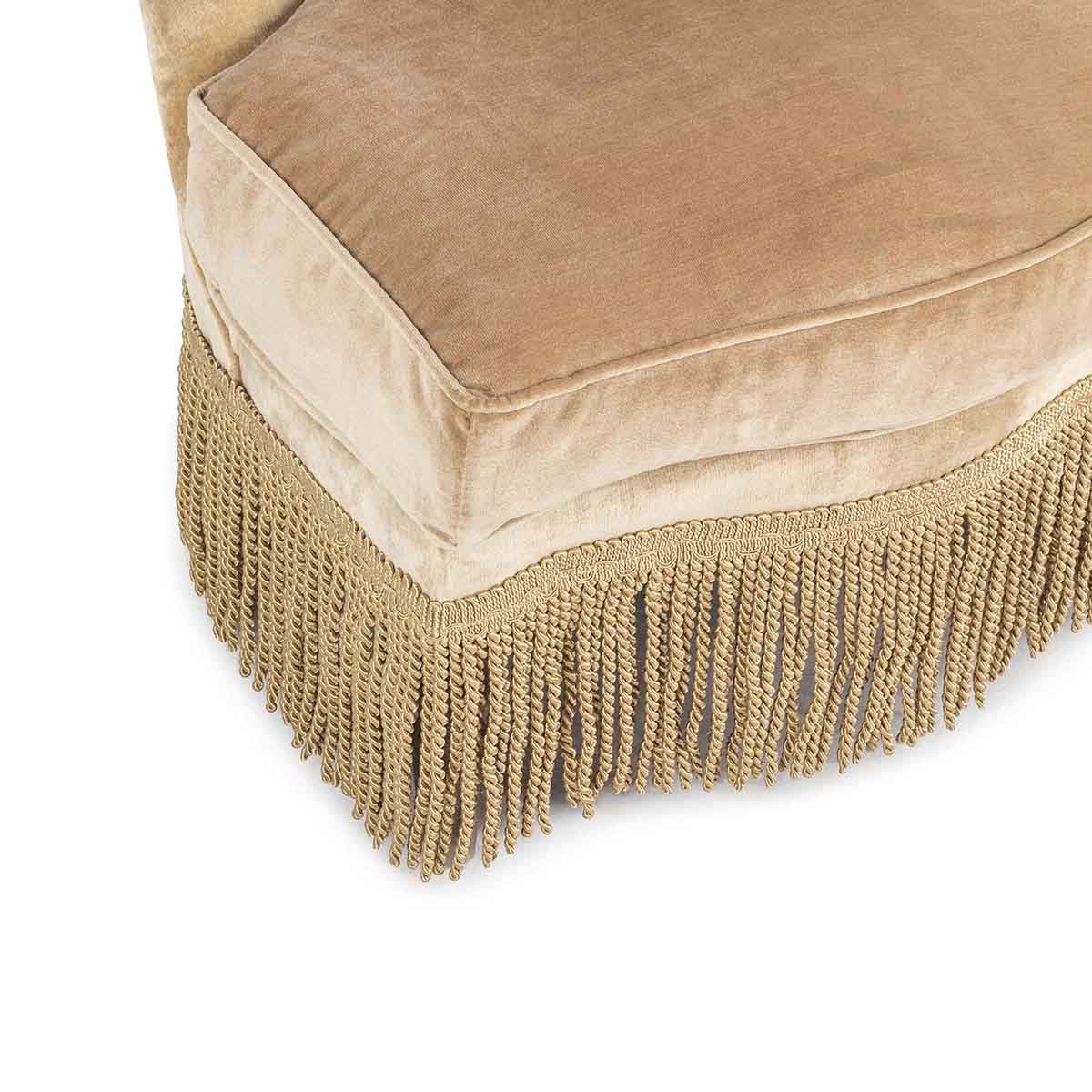 Бежевое бархатное кресло Velvet