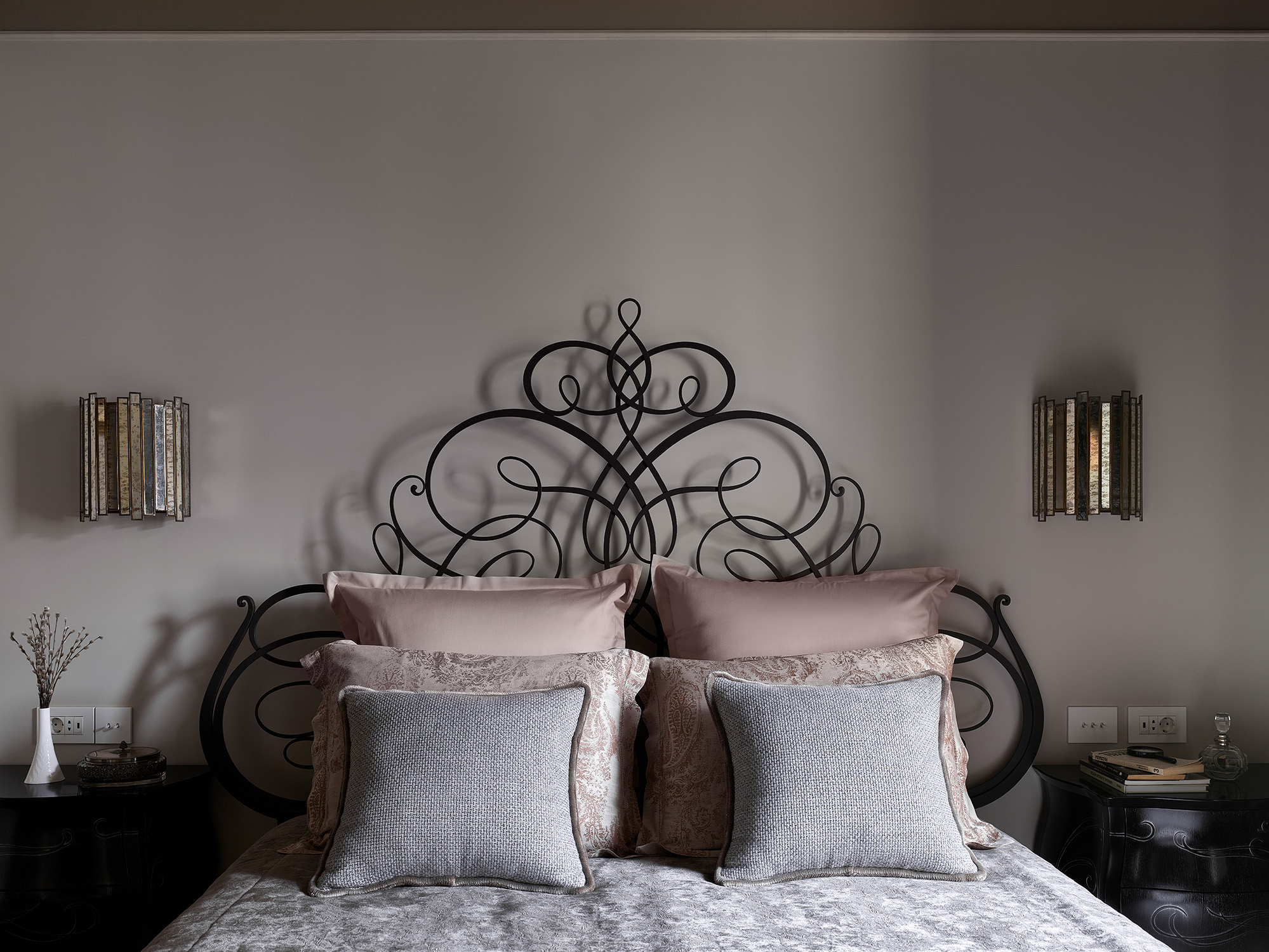 Квартира с атмосферой истории и искусства на Большой Никитской 31. Проект Ольги Айсиной