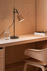 Настольная лампа STUDIO розовый абажур 1xE14