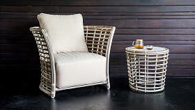 Уличный приставной стол Villa OFF WHITE