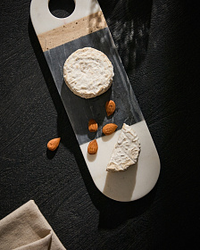 Сервировочная доска Nivol из черно-белого мрамора и травертина