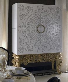 Шкаф-бар Alexandra белый основание резное дерево 