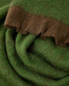 Плед Odelna из шерсти и акрила с оборками зеленого цвета, 130 x 170 см