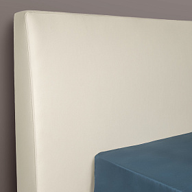 Кровать CALPE для матраса 180*200 отделка шпон ореха, экокожа PU78, светло-серый матовый лак RAL9002