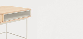Письменный стол Yoko 1Dr шпон дуба с кремовыми ножками