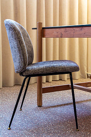 Серый мягкий стул Tairex