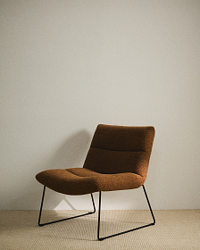 Кресло Asen из терракотового шенилла с черными стальными ножками