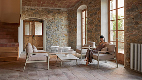 Уличный столик Aram высокий