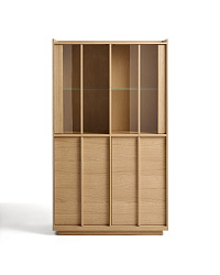 Витрина Onix из дубового шпона в натуральной отделке