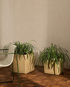 Набор из 2 кашпо Minoa горчичного цвета из песчаника 44 x 44 см