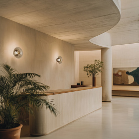 Настенный светильник Vitree золотой металл/прозрачный плафон