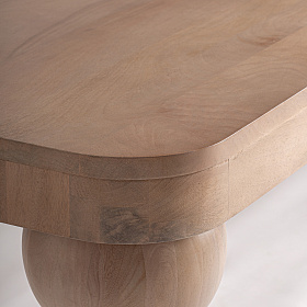 Современный обеденный стол Bocksberg