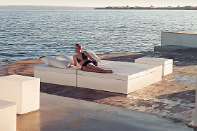 Кровать уличная Jut Chill 240x240x40 LED