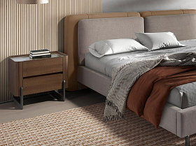 Прикроватная тумбочка 7152/437-U из ореха и керамики