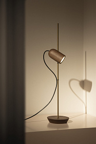 Настольная лампа Onfa орех/латунный металл