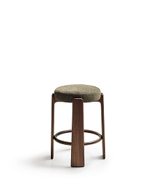 Granite Полубарный табурет из зеленого шенилла и массива ясеня в отделке орех 65 см