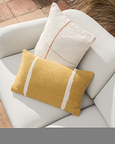 Чехол для подушки Daila желтого цвета 100% ПЭТ с рисунком в стиле икат 30 x 50 см