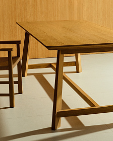 Стол Idun из шпона и массива дуба с натуральной отделкой 200x100см