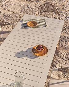 Раздвижной уличный стол Livorno из бежевого алюминия с ножками под дерево, 233(350) x 100 см