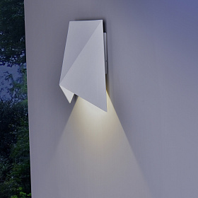 Настенный уличный светильник TRIAX  6526