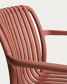 Уличный стул Isabellini из пластика терракотового цвета