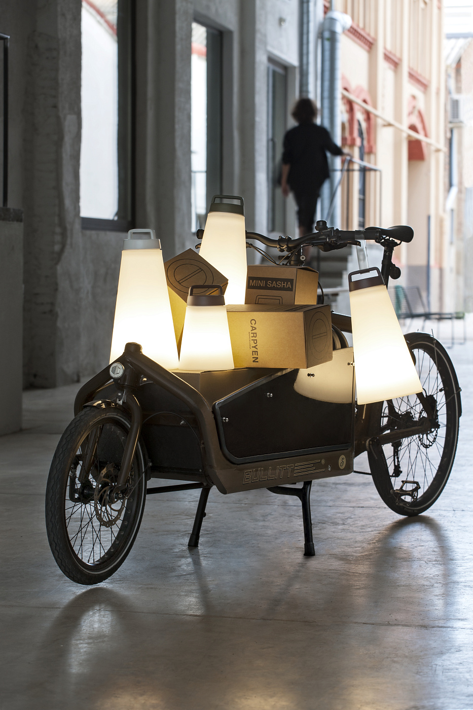 Светильник портативный настольный/подвесной Sasha Ø 21 белый