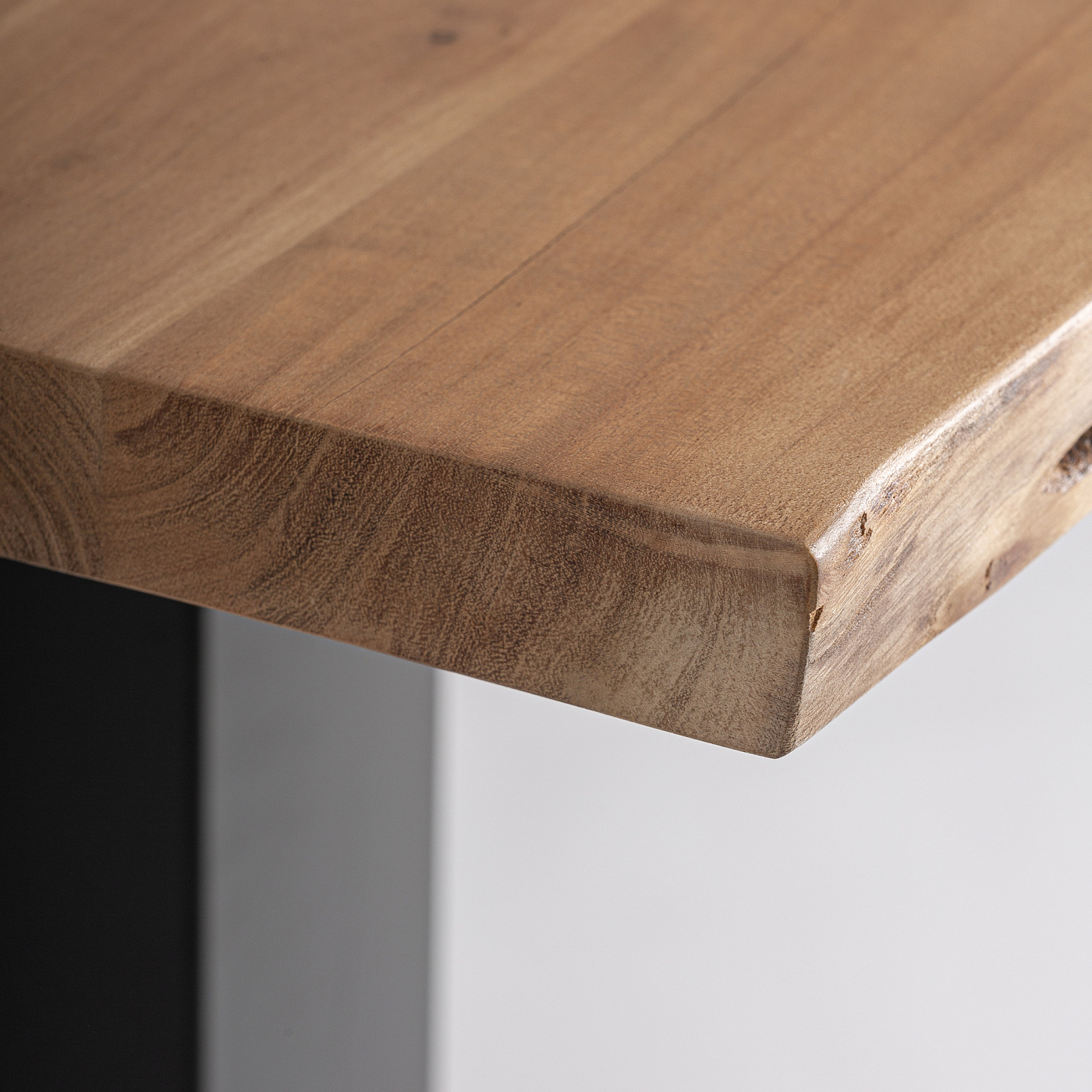 Барный стол Stow