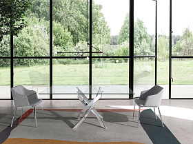 Стол обеденный прямоугольный F2133 /1061 стекло 140x95 с ножками из нержавеющей стали