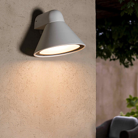 Уличное бра Pals белое