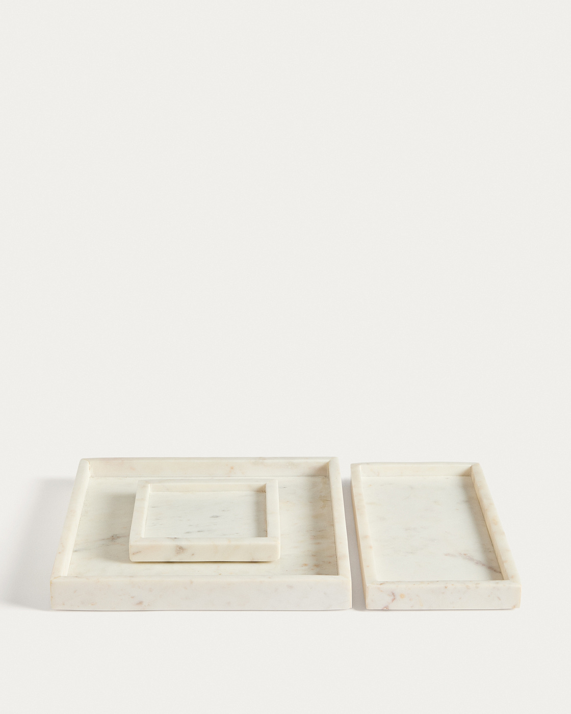 Поднос Serela из белого мрамора 18 x 18 см