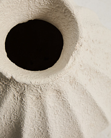 Ваза Arquena из папье-маше бежевого цвета, 46 см