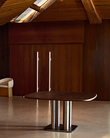 Стол Melvar из 100% орехового шпона с основанием из стали 150 x 150 