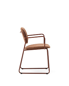 Стул Meli с подлокотниками из терракотовой шенилли с терракотовыми металлическими ножками