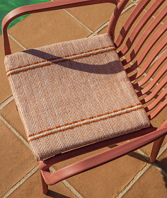 Подушка для стула Drati оранжевого цвета, 100% ПЭТ, 40 x 60 см