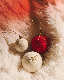 Набор Breshi из 3 больших красных декоративных подвесок в виде шаров