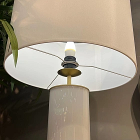 Настольная лампа Noa латунный металл, белое стекло, белый абажур 801011/41