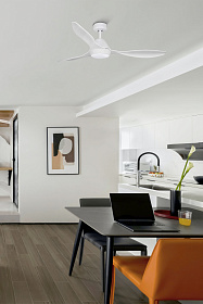 Белый потолочный вентилятор Polaris с освещением