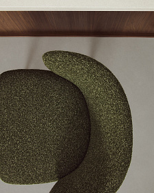 Полубарный стул Ciselia из темно-зеленого шенилла с ножками из ясеня в отделке орех